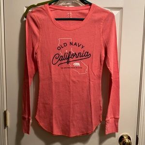 Old Navy Women’s Long-sleeve Fitted Tee (size M)